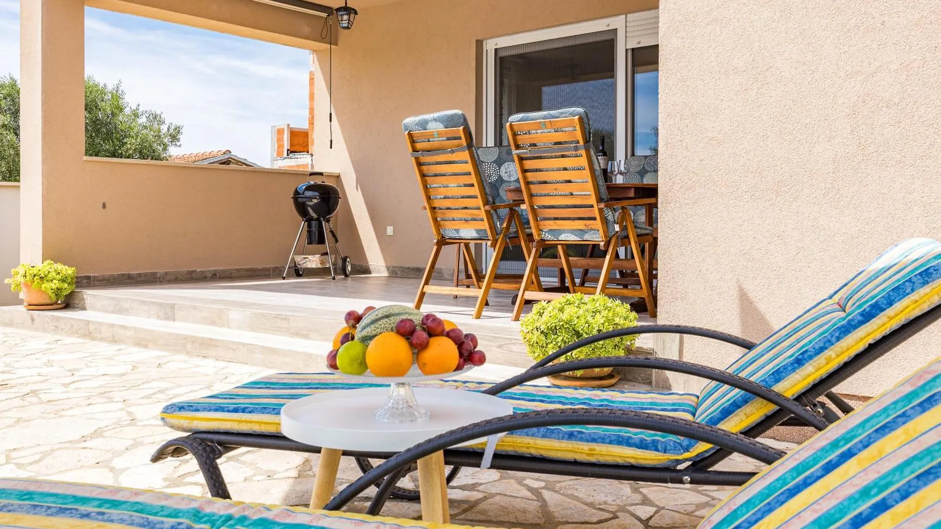 Villa Sunny Olive Peroj