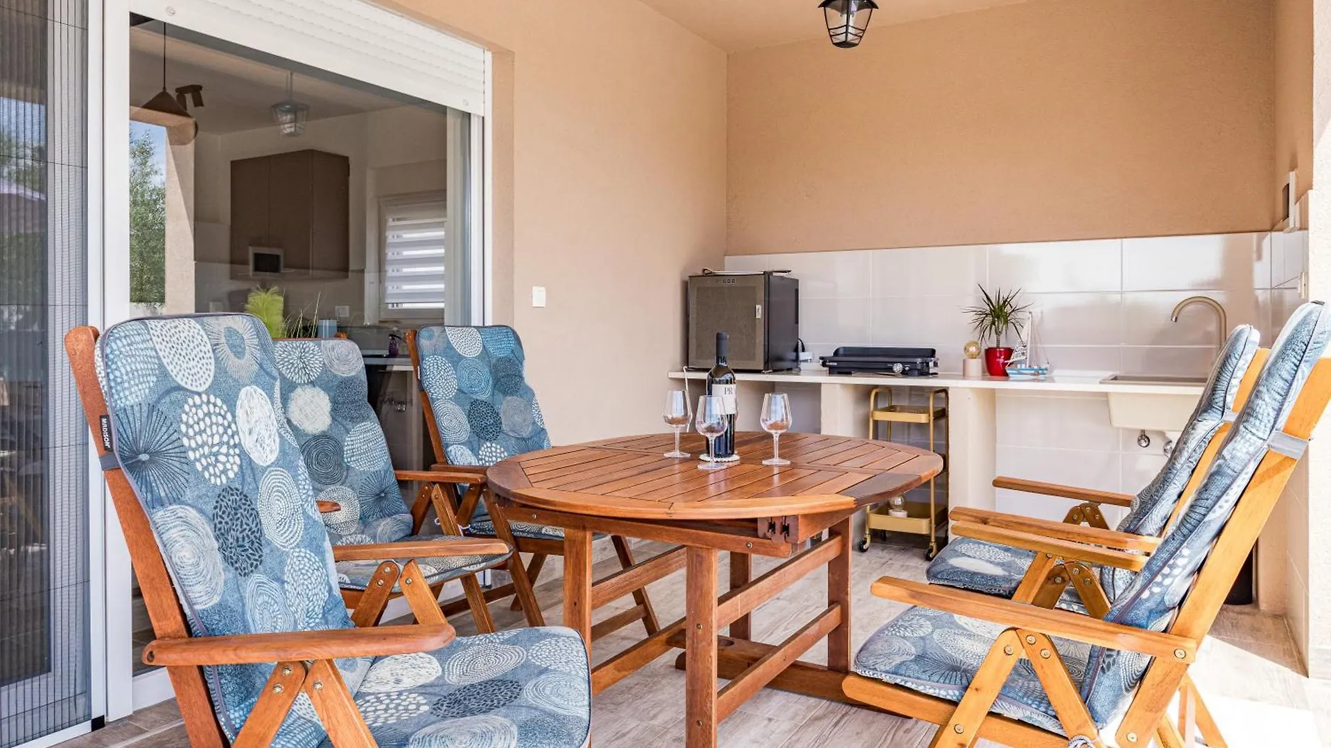 Villa Sunny Olive Peroj