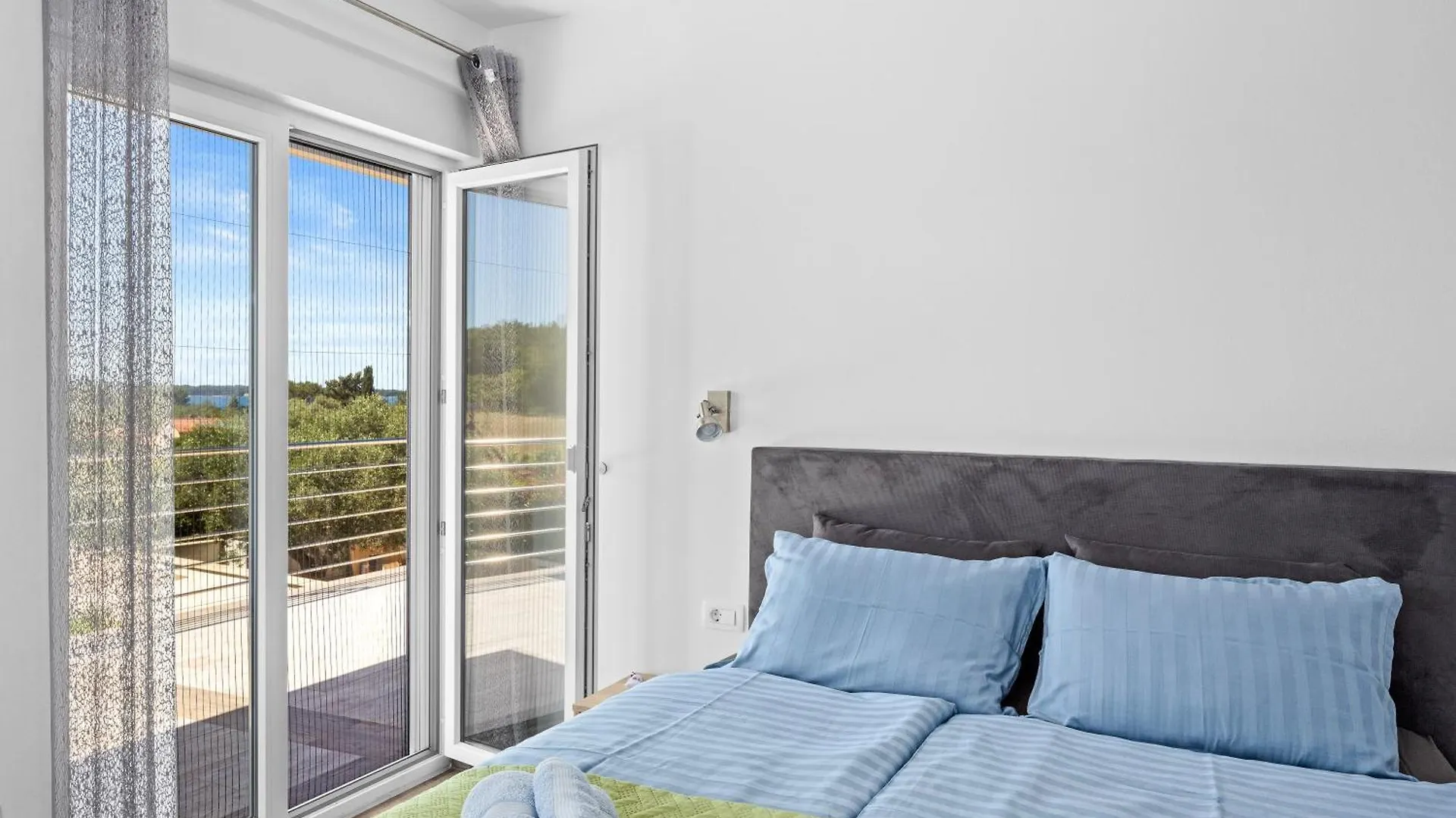 Villa Sunny Olive Peroj Croatia